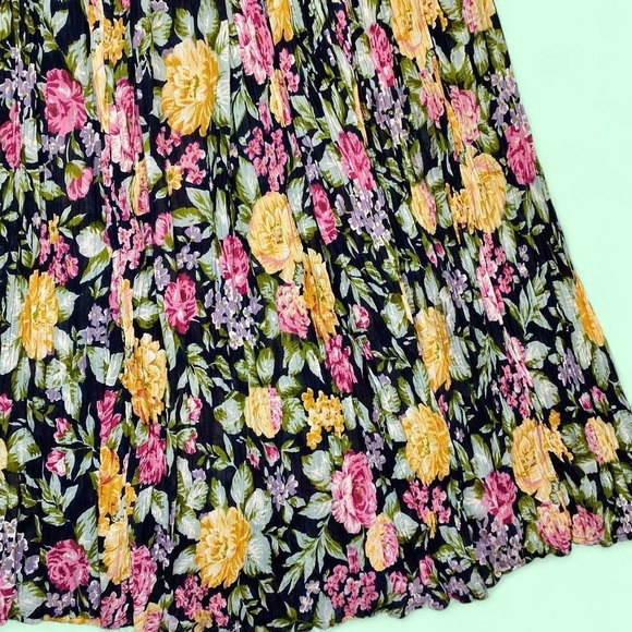 Vintage Cute Options Colorful Floral Cottage Coquette Full Maxi Skirt - Picture 5 of 8
